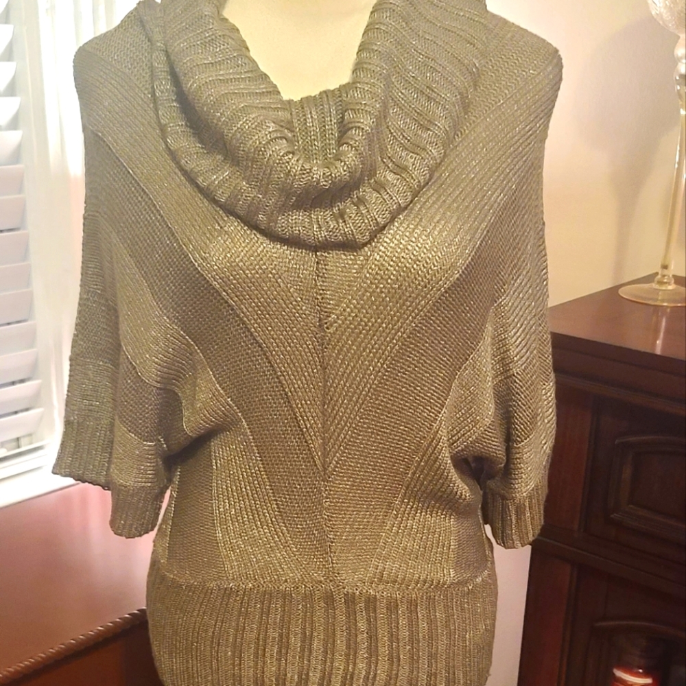 Arden B Top